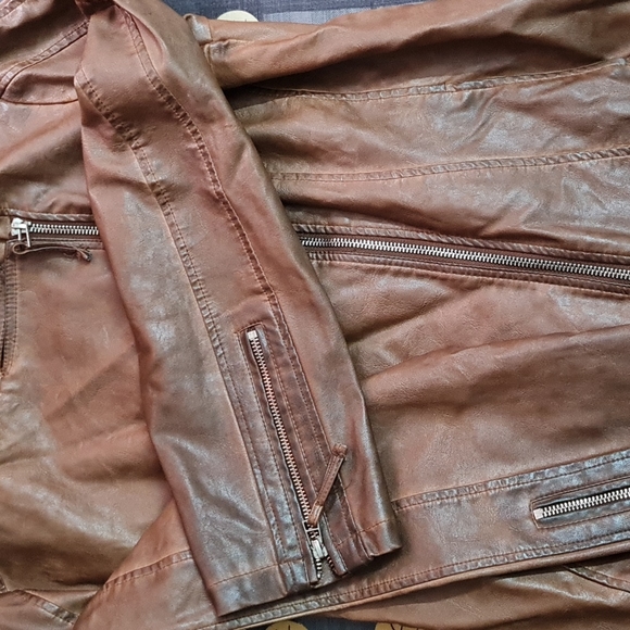 Jacket - Picture 4 of 9